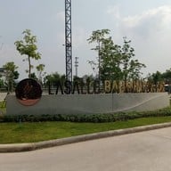 บรรยากาศ สนามแบดมินตัน ลาซาล 48 แบดมินตัน ปาร์ค