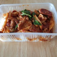 กะเพราหอม @HOME