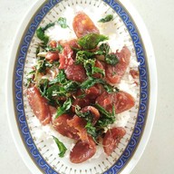 กะเพราแท้ ร้านยิ่งเจริญ สาขาสำนักงานที่ดินบ้านโป่ง