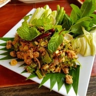 เมนูของร้าน ร้านอาหารบ้านเคียงน้ำ