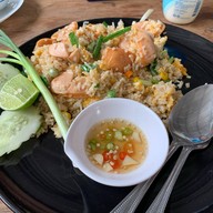 เมนูของร้าน ร้านบ้านอิงสวน