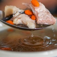 ขาหมูบางรัก