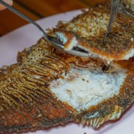 ขาหมูบางรัก