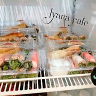 เมนูของร้าน Iyara Cafe'