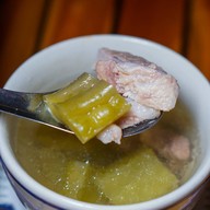 ขาหมูบางรัก