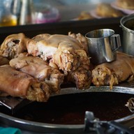 ขาหมูบางรัก