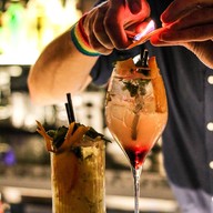 เมนูของร้าน Red Thread Bar