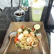เมนูของร้าน จานเด๋cafe ถนนเพชรมาตุคลา