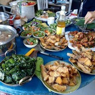 ร้านอาหารรักคุณ ( อ้ายหนี่ ) สารินธารา