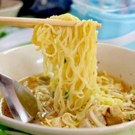 เมนูของร้าน ก๋วยเตี๋ยวไก่ยายปอน