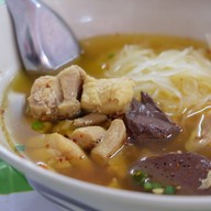 เมนูของร้าน ก๋วยเตี๋ยวไก่ยายปอน