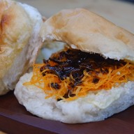 ปังจี่ รังสิตภิรมย์