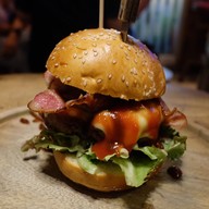 A.M.P Burger & Bar