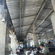 บรรยากาศ ต้นไทร