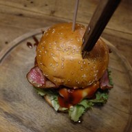 A.M.P Burger & Bar
