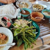 โกดำขนมจีน บ้านในสวน