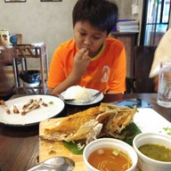 ไก่บ้านย่างเขาสวนกวาง"ป๋านึก" หัวตะเข้