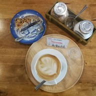 Famoso Cafe&Restaurant