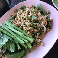 ครกเดียวละเมอ บ้านตลาด