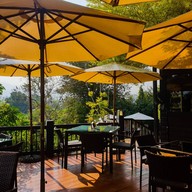 บรรยากาศ กินเตี๋ยวเหลียวเขา