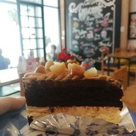 Famoso Cafe&Restaurant