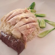 เมนูของร้าน สิราวิชญ์ข้าวมันไก่ตอน