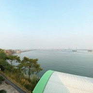 chateau vista serviced apartment