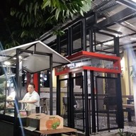 หน้าร้าน คุณยายไสวนมสด