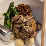 Noodle Daddy ก๋วยเตี๋ยวหมู&เนื้อ สาขา 1 (สุทธิสาร)