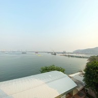chateau vista serviced apartment