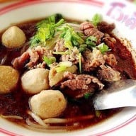ก๋วยเตี๋ยวโกเด้ง โฮเด้ง (ปากซอยภัทรนิเวศน์ เทพารักษ์)