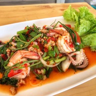 ยำอร่อย byzee