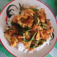 ครัวแม่หมอ สันติธรรม