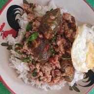 ครัวแม่หมอ สันติธรรม