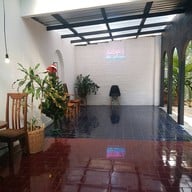 บรรยากาศ ชูก้าร์ ไบทส์ คาเฟ่ แอนด์ โฮมเมดเบเกอรี่