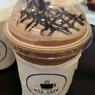 Biz cafe หลังย่าโม