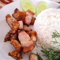 เมนูของร้าน ครัวคุณแดง