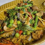 เมนูของร้าน ร้านอาหารนางนวล ( ท่าจับปลาบึก )