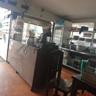 ผัดไทยเจ้หนู สี่แยกสนามบิน