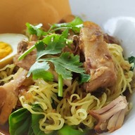 เมนูของร้าน เตี๋ยวอากง สุวินทวงศ์