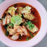 เมนูของร้าน ฟลุ๊ค บะหมี่ เกี๊ยว หน้าเซเว่นพฤกษา30