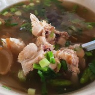 ร้านอาหารยังวันส์