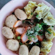 ฟลุ๊ค บะหมี่ เกี๊ยว หน้าเซเว่นพฤกษา30