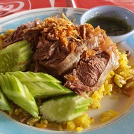 ร้านอาหารยังวันส์