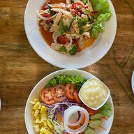 Siri Cafe' สเต็ก กาแฟ ขนม พิบูลมังสาหาร