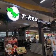 หน้าร้าน T-Rex Steak House บิ๊กซี สามแยกปักธงชัย