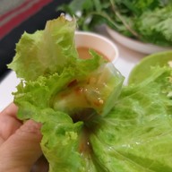 Cherry Belly อาหารเวียดนาม ปอเปี๊ยะทอด แหนมเนือง