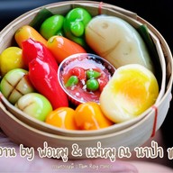 บ้านขนมหวาน by พ่อหมู & แม่หมู