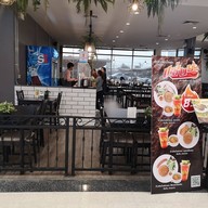 หน้าร้าน T-Rex Steak House บิ๊กซี สามแยกปักธงชัย