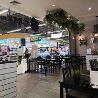 บรรยากาศ T-Rex Steak House บิ๊กซี สามแยกปักธงชัย